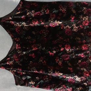 Torrid Velour Velvet Tank Top Sz 2 Black Floral Sophie Swing Cami